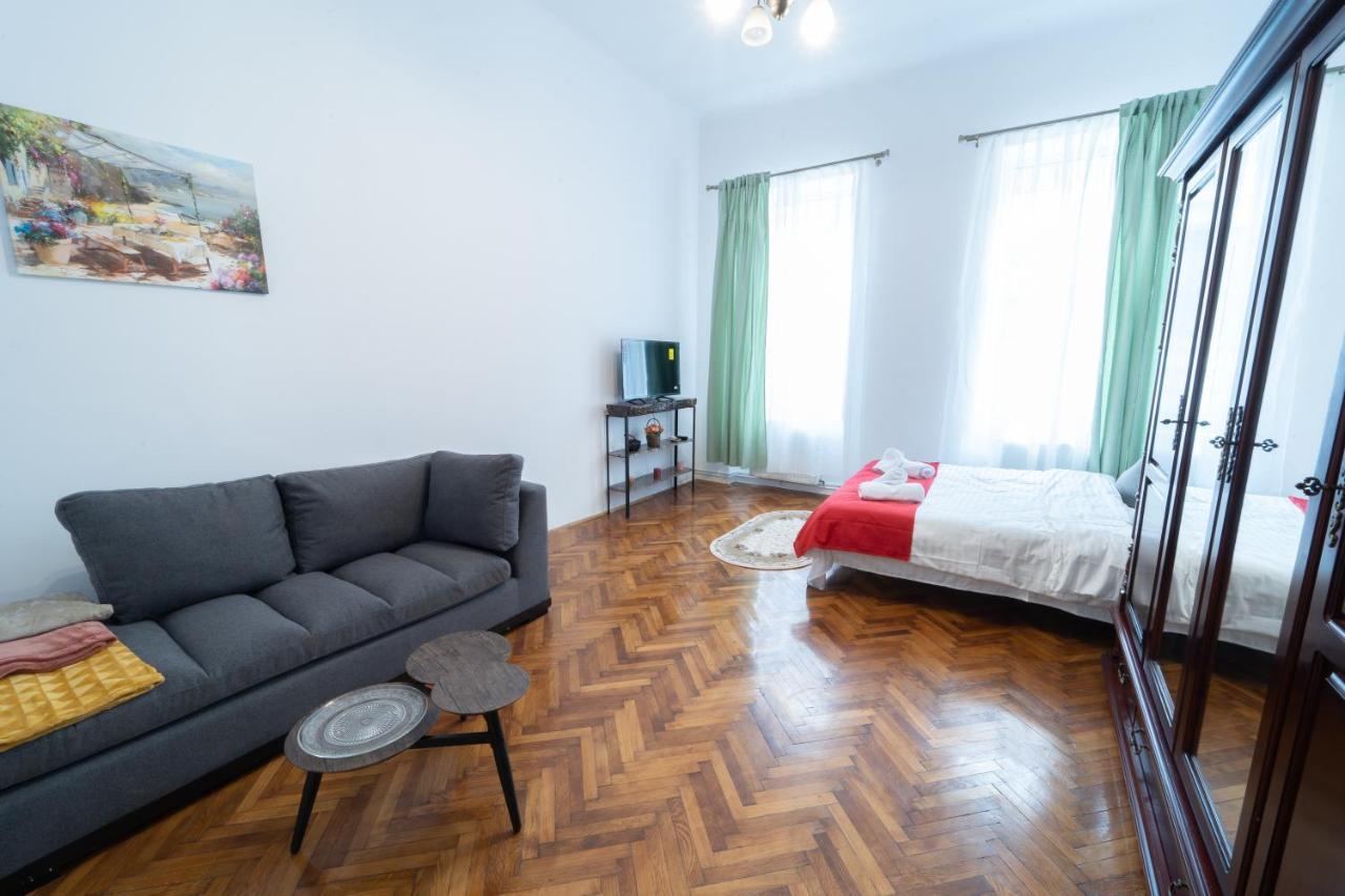 5* Noble House In Historic Center Villa Cluj-Napoca Ngoại thất bức ảnh